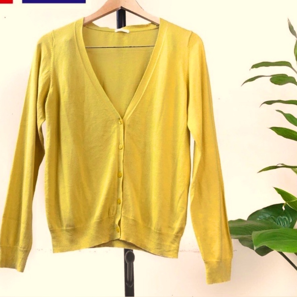 Uniqlo Women's Mustard Yellow Cardigan Sweater XXS Long Sleeve Casual button up - Picture 1 of 4